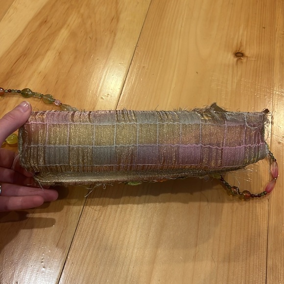 Mary Frances retired butterfly floral appliqué bag - Picture 5 of 6